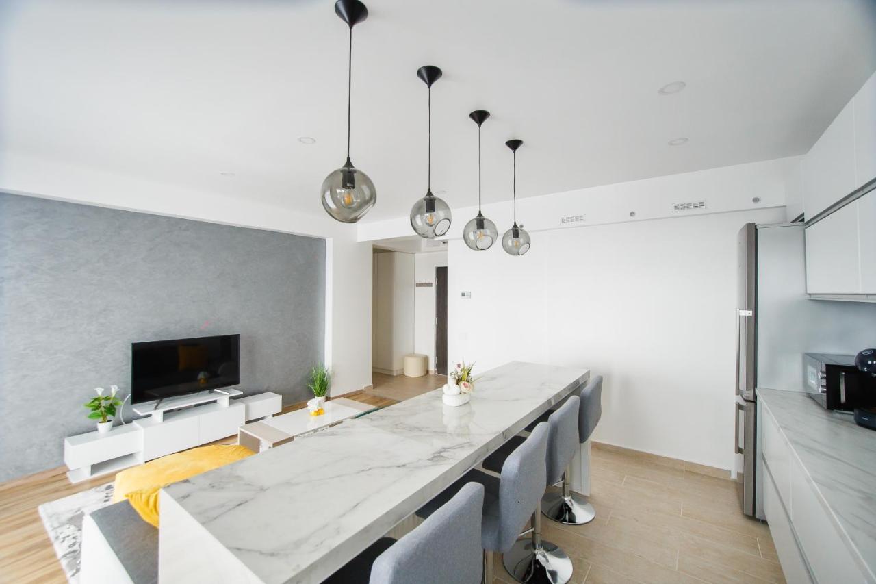 Elegant & Spacious - Central Apartment Oradea Exteriér fotografie