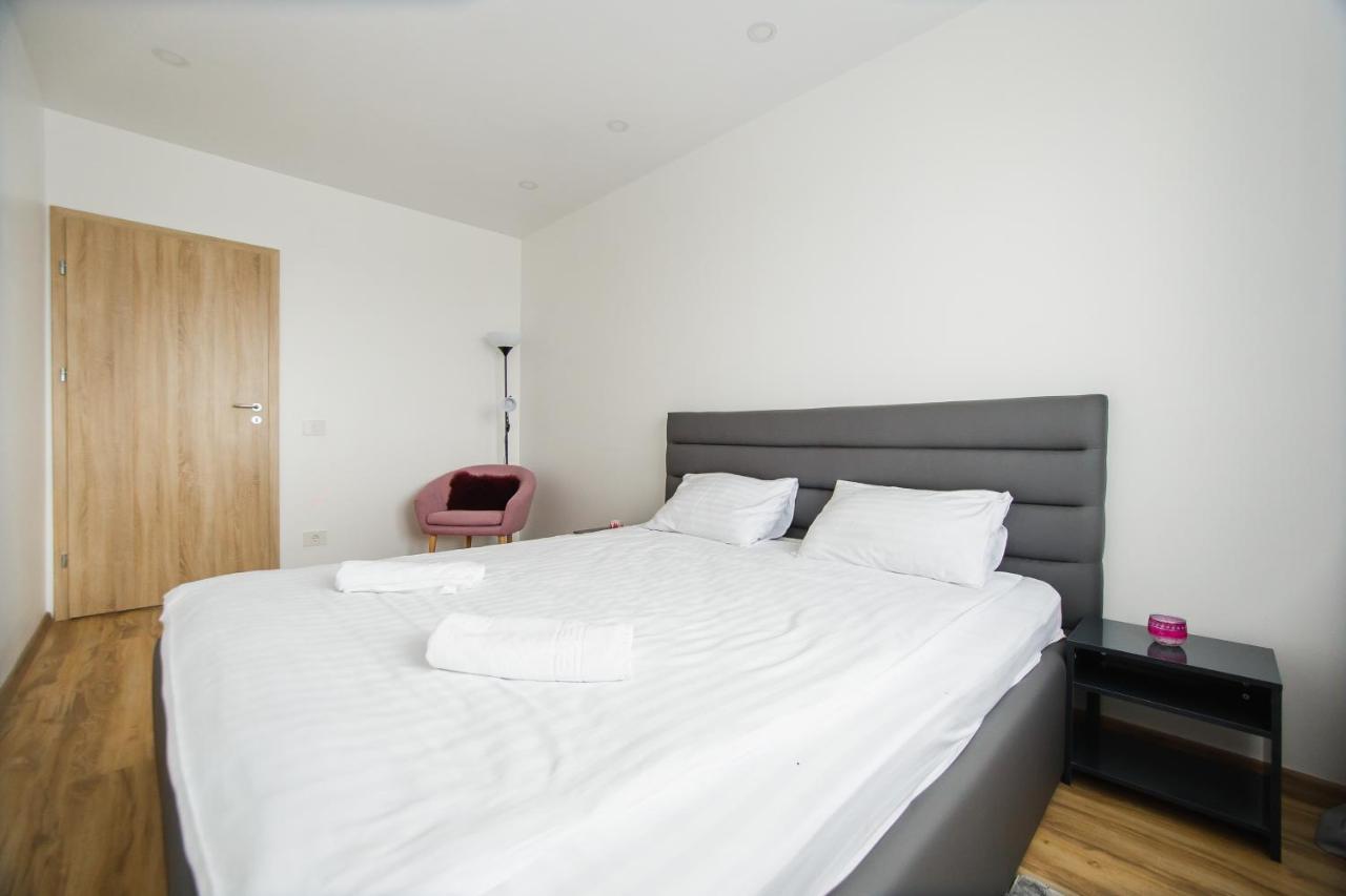 Elegant & Spacious - Central Apartment Oradea Exteriér fotografie
